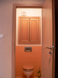 WC dvierka Lary